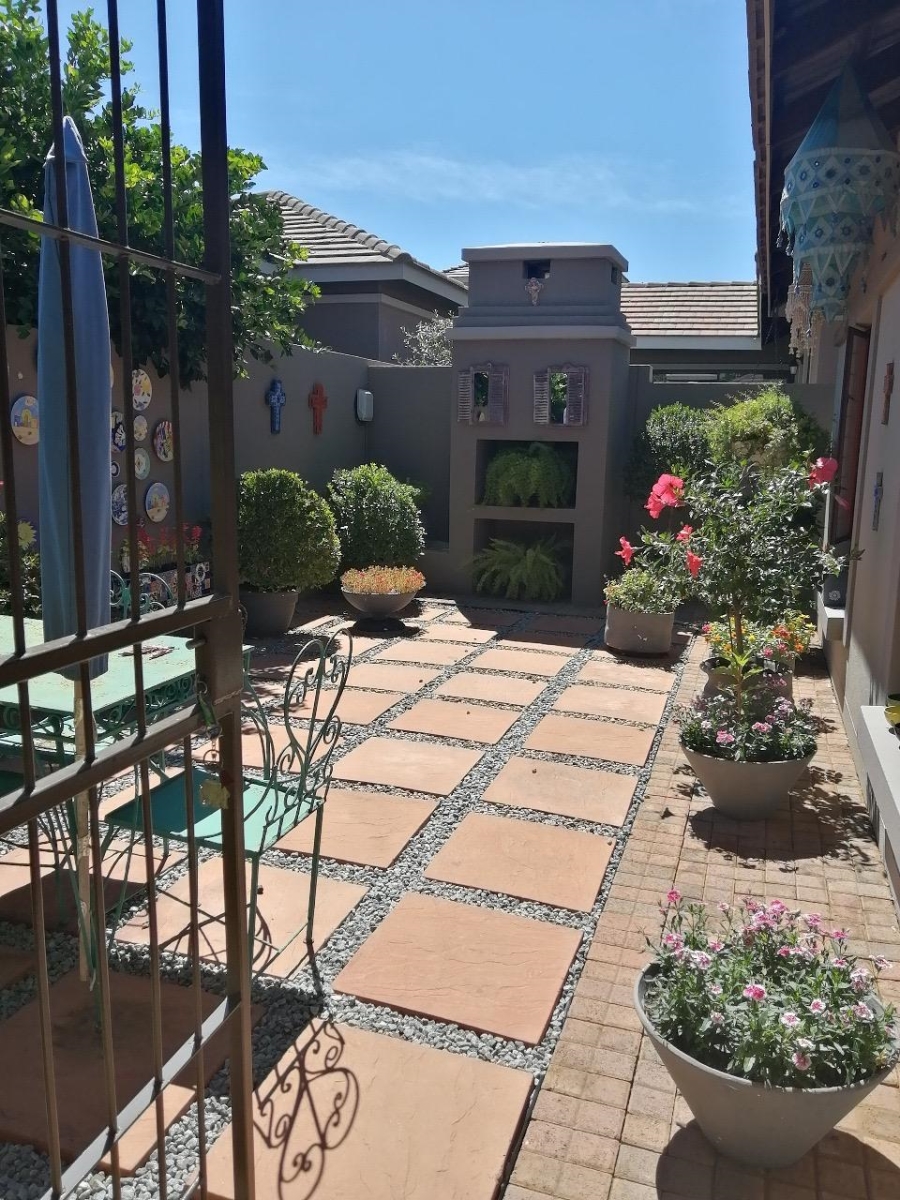 3 Bedroom Property for Sale in Wilkoppies North West